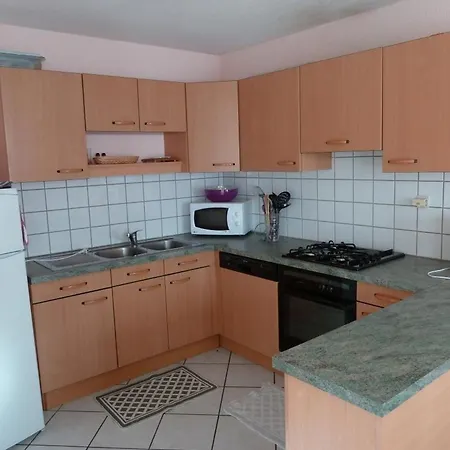 別荘 Convivial Avec Jardin, Accepte Animaux, Ideal Pour Nature Et Randonnees En Auvergne - Fr-1-496-197 La Chambonie