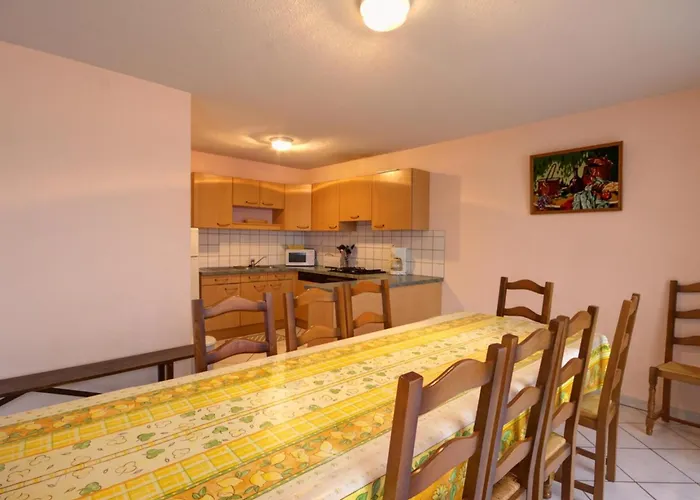 別荘 Convivial Avec Jardin, Accepte Animaux, Ideal Pour Nature Et Randonnees En Auvergne - Fr-1-496-197