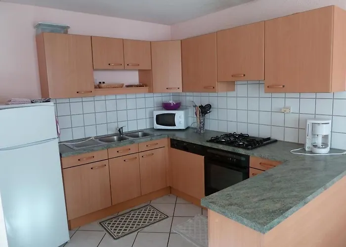 別荘 Convivial Avec Jardin, Accepte Animaux, Ideal Pour Nature Et Randonnees En Auvergne - Fr-1-496-197 La Chambonie
